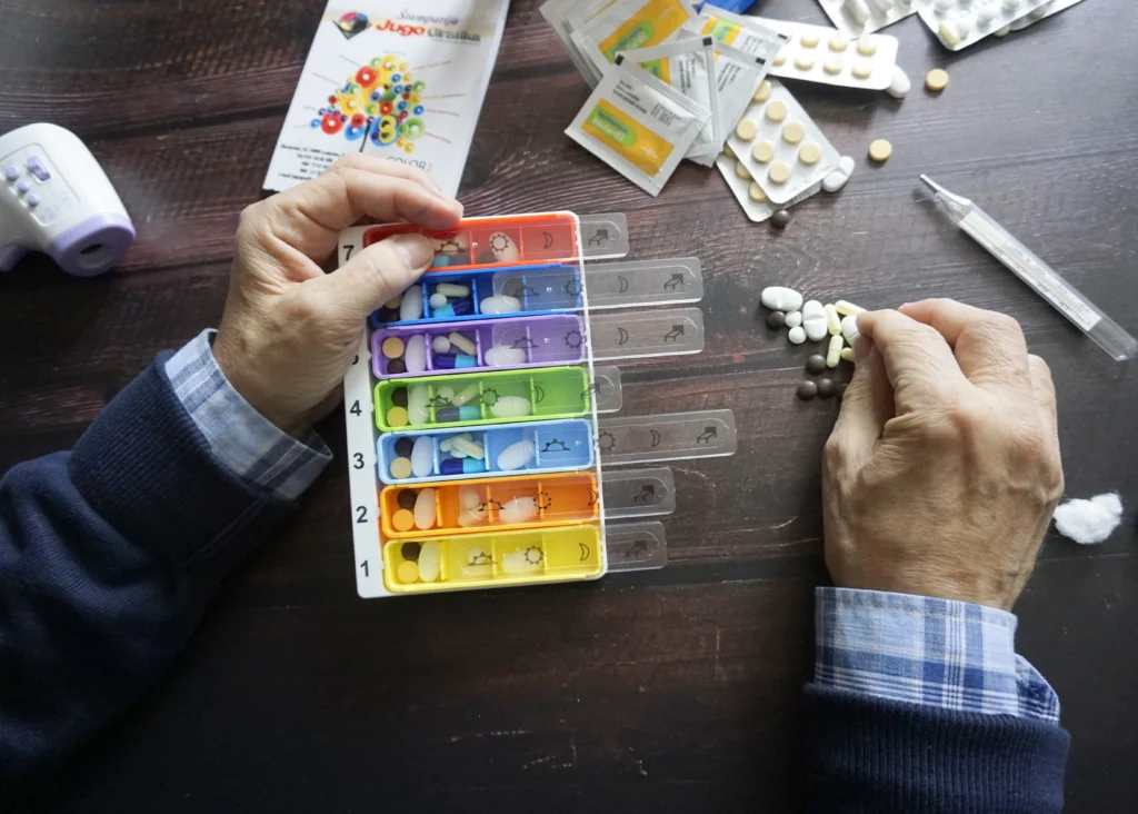 a pill organiser to avoid  Missing a Dose of Losartan